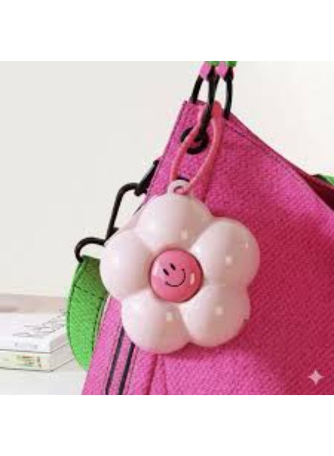 منظم حبوب وأدوية محمول بتصميم عصري ومبهج على شكل "وردة" أو "زهرة"، وهو مثالي للأشخاص الذين يبحثون عن وسيلة عملية وأنيقة لتنظيم أدويتهم اليومية أو المكملات الغذائية - Image 3